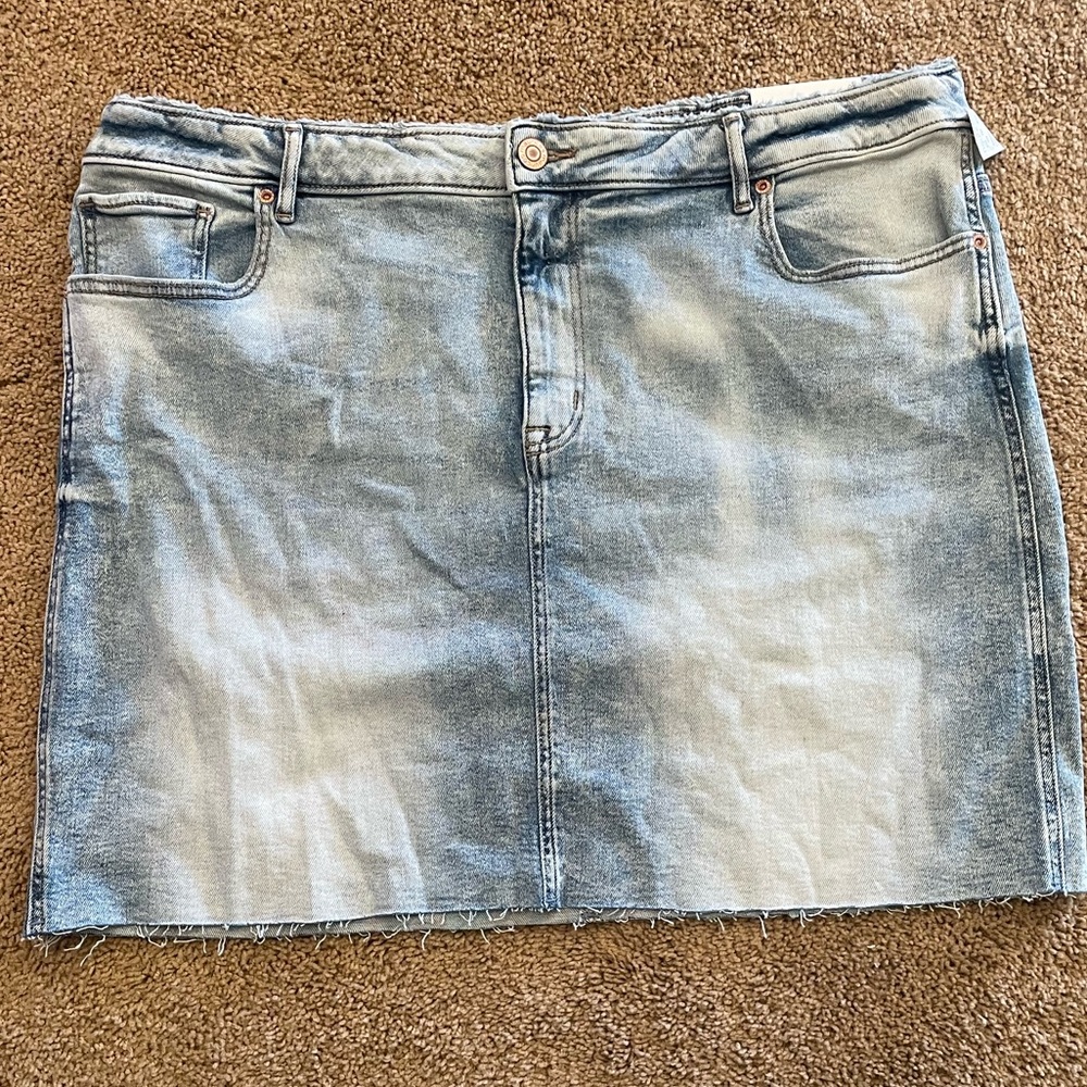 🏝️Big $10 Sale!🏝️NWT-Maurices Vintage Wash Denim Skirt